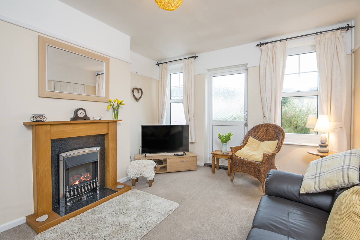 8 Garn Ingli - Holiday Cottage in Pembrokeshire