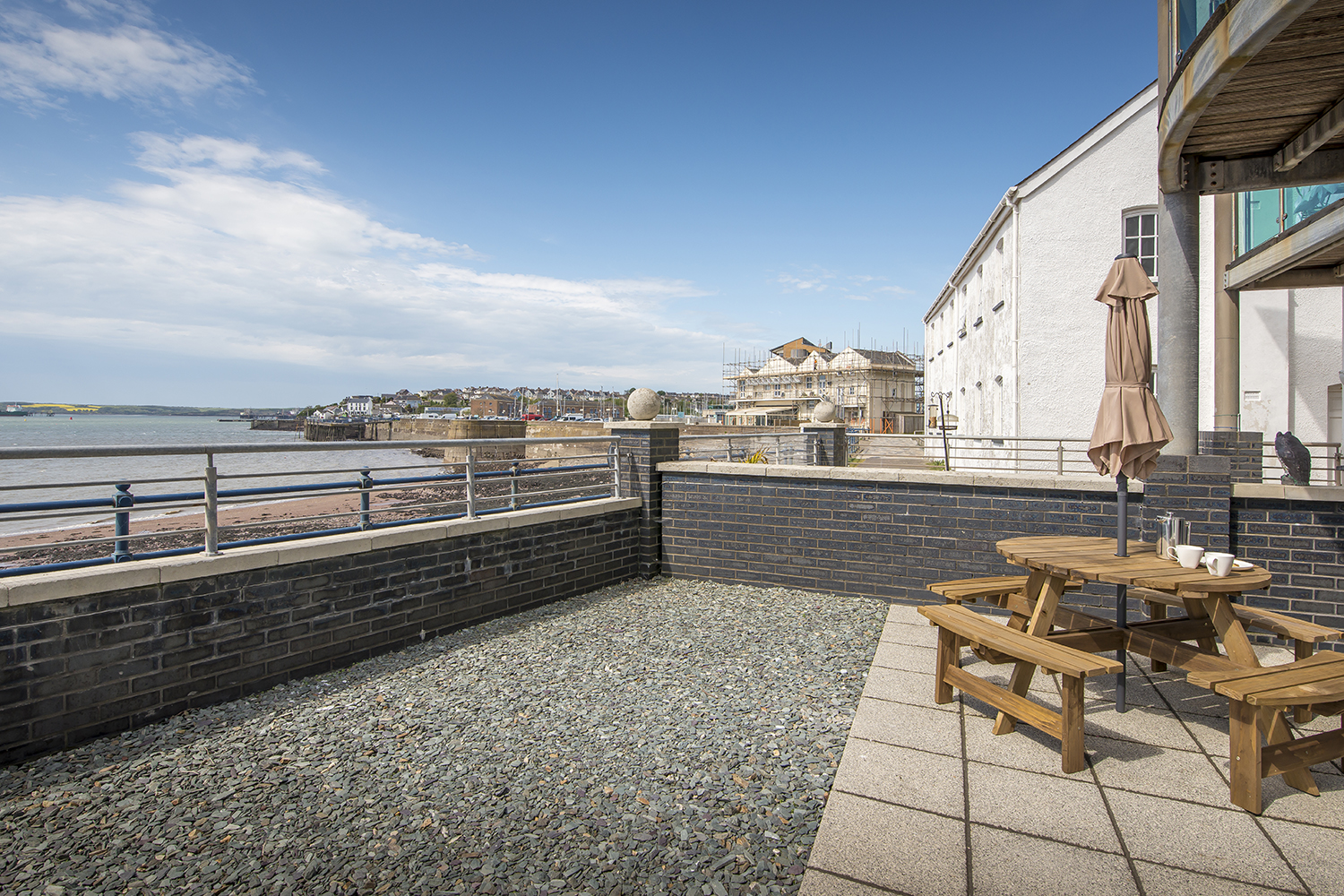 Larus - Holiday Cottage in Pembrokeshire