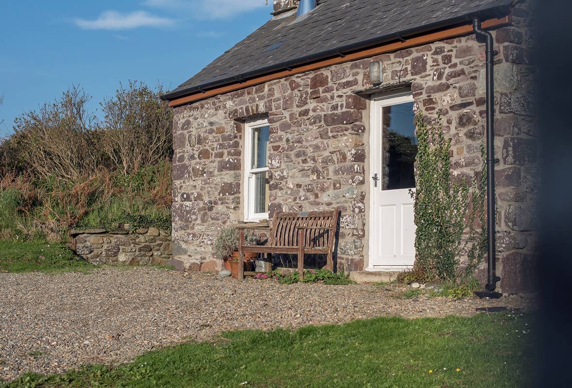 Ty Lucy - 3 Star Holiday Cottage - Trelerw, Nr St Davids, Pembrokeshire, Wales