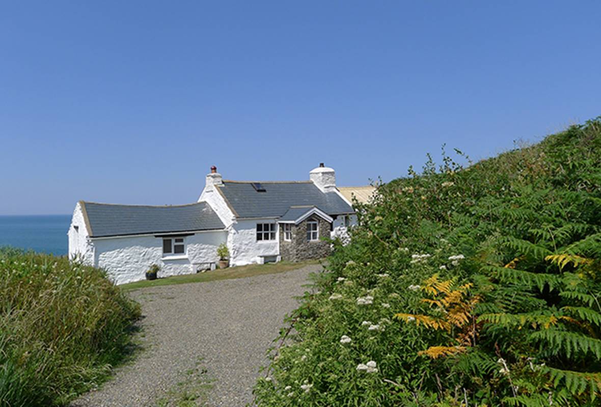 Penrhyn Strumble Head 2 Star Holiday Cottage In Pembrokeshire