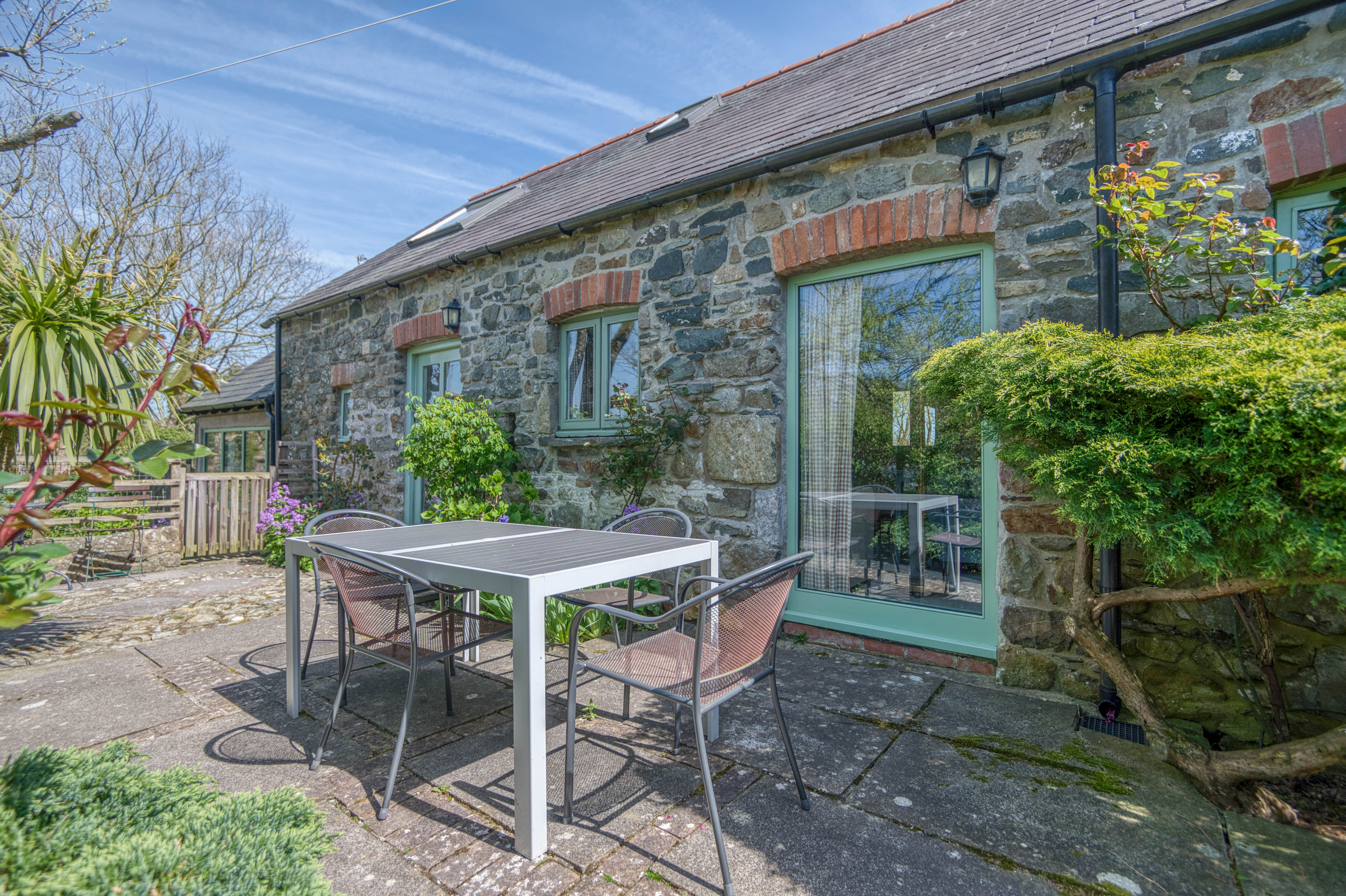 Honeysuckle Cottage - Holiday Cottage in Pembrokeshire