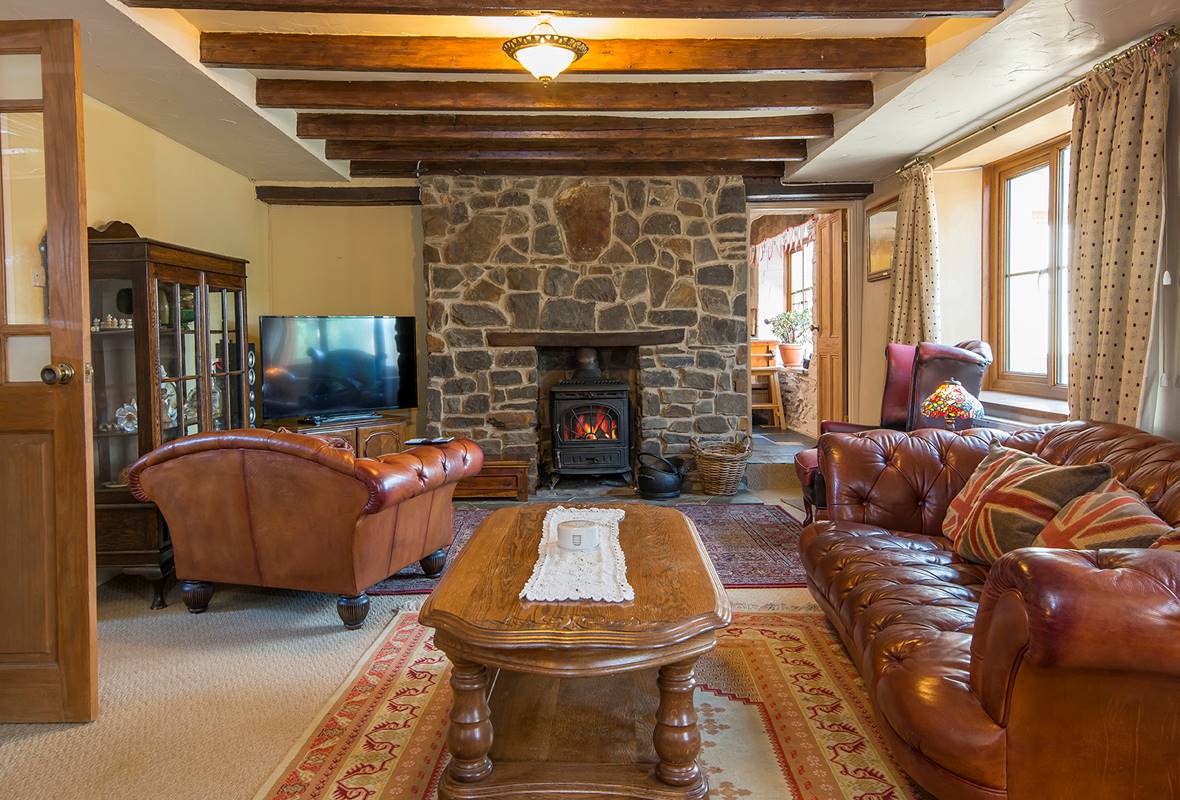 Pelcomb Cross Farmhouse - 4 Star Holiday Cottage - Pelcomb Cross, Pembrokeshire, Wales