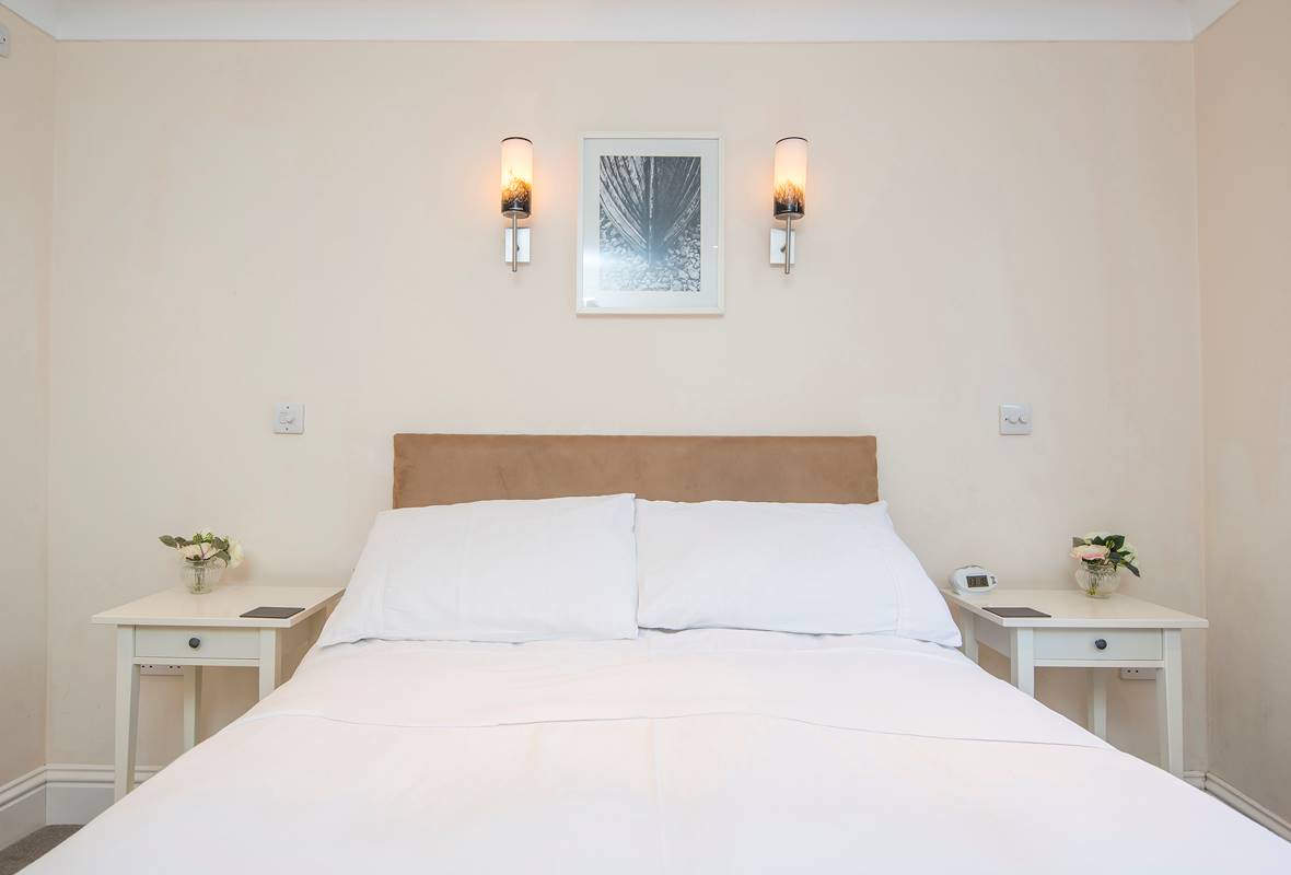 Lantern Suite - 5 Star Holiday Apartment - Tenby, Pembrokeshire, Pembrokeshire, Wales