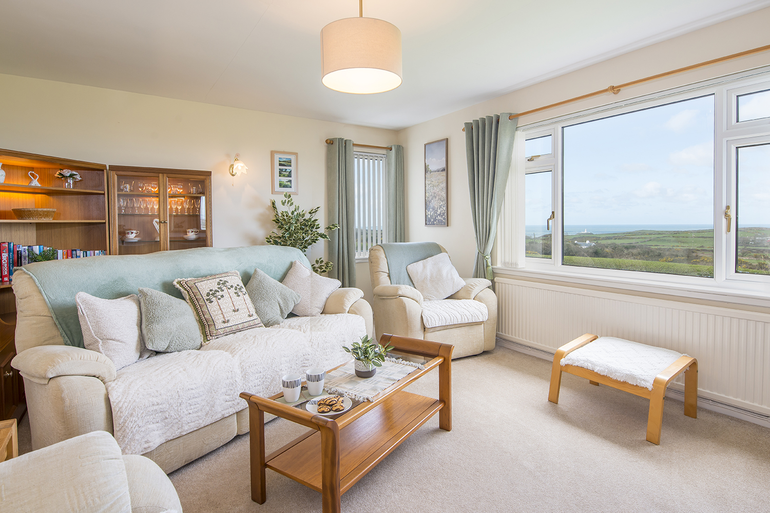 Trefisheg Bungalow - Holiday Cottage in Pembrokeshire
